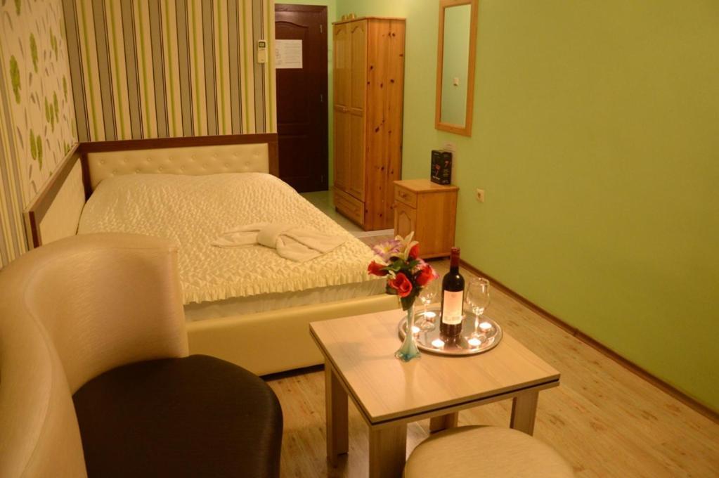 Hotel Svishtov Exterior photo