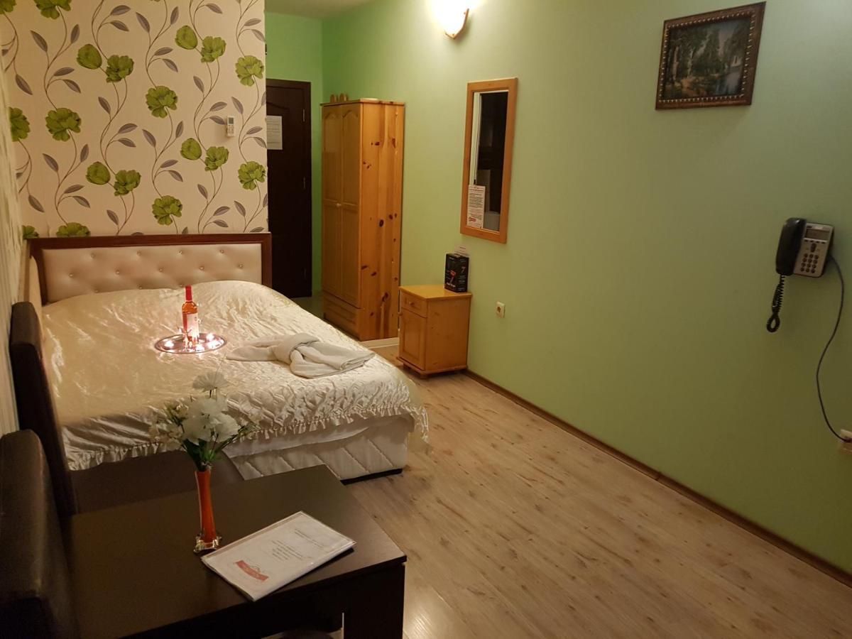 Hotel Svishtov Exterior photo