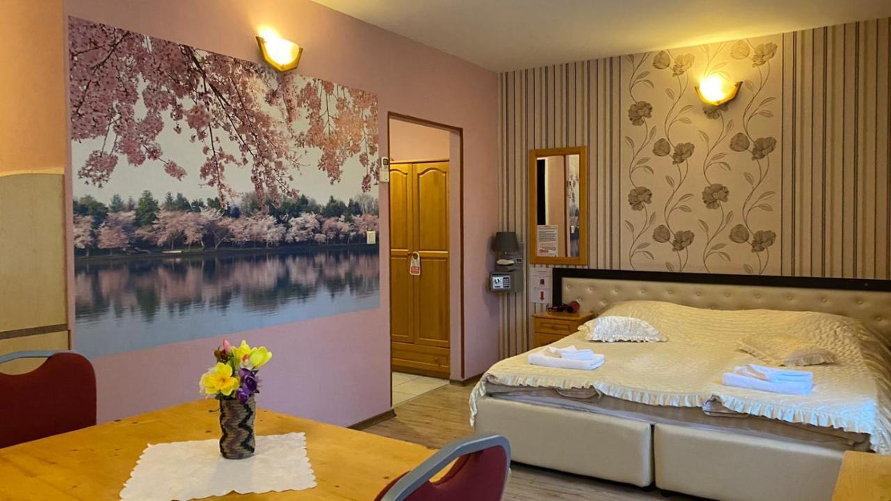 Hotel Svishtov Exterior photo